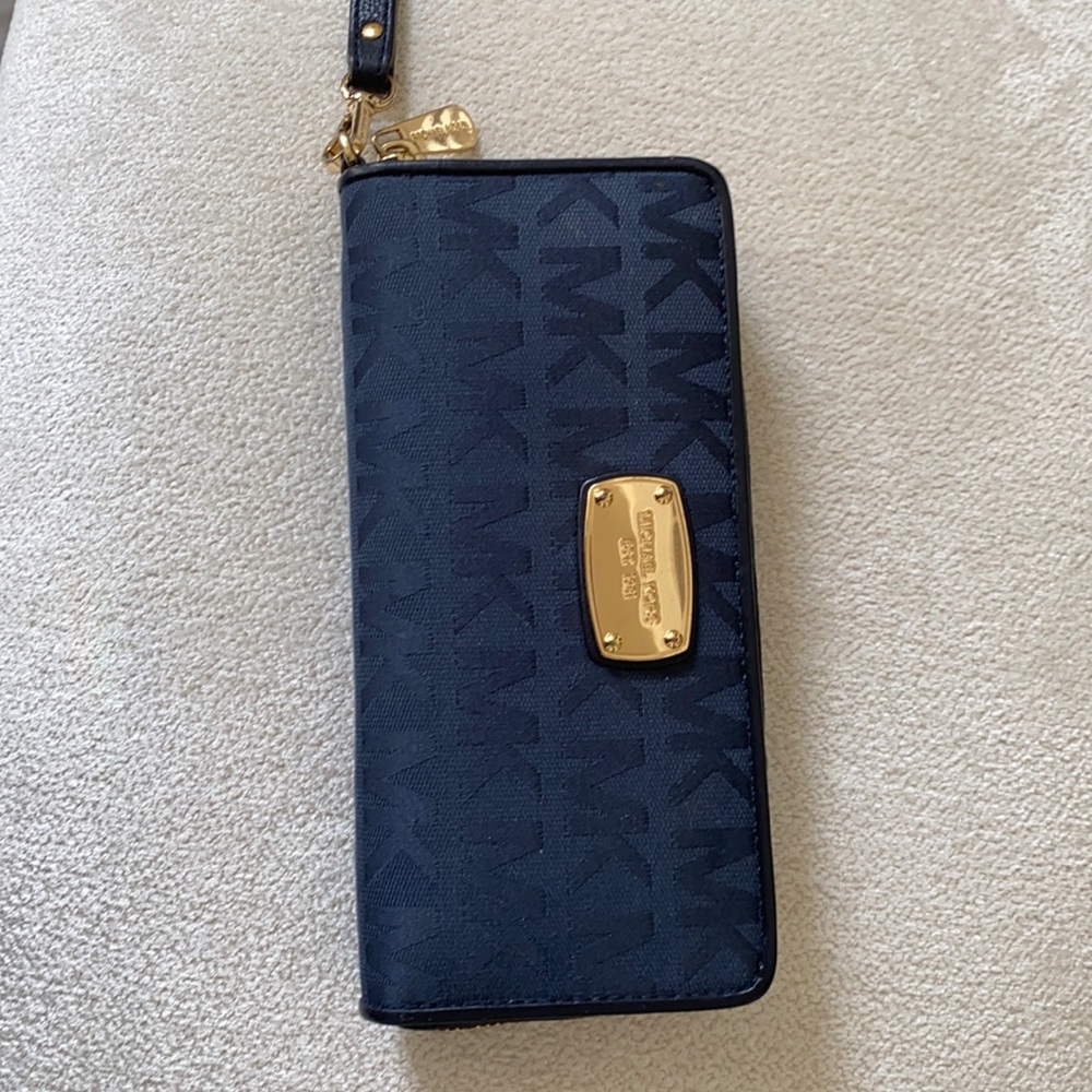 Michael Kors wallet